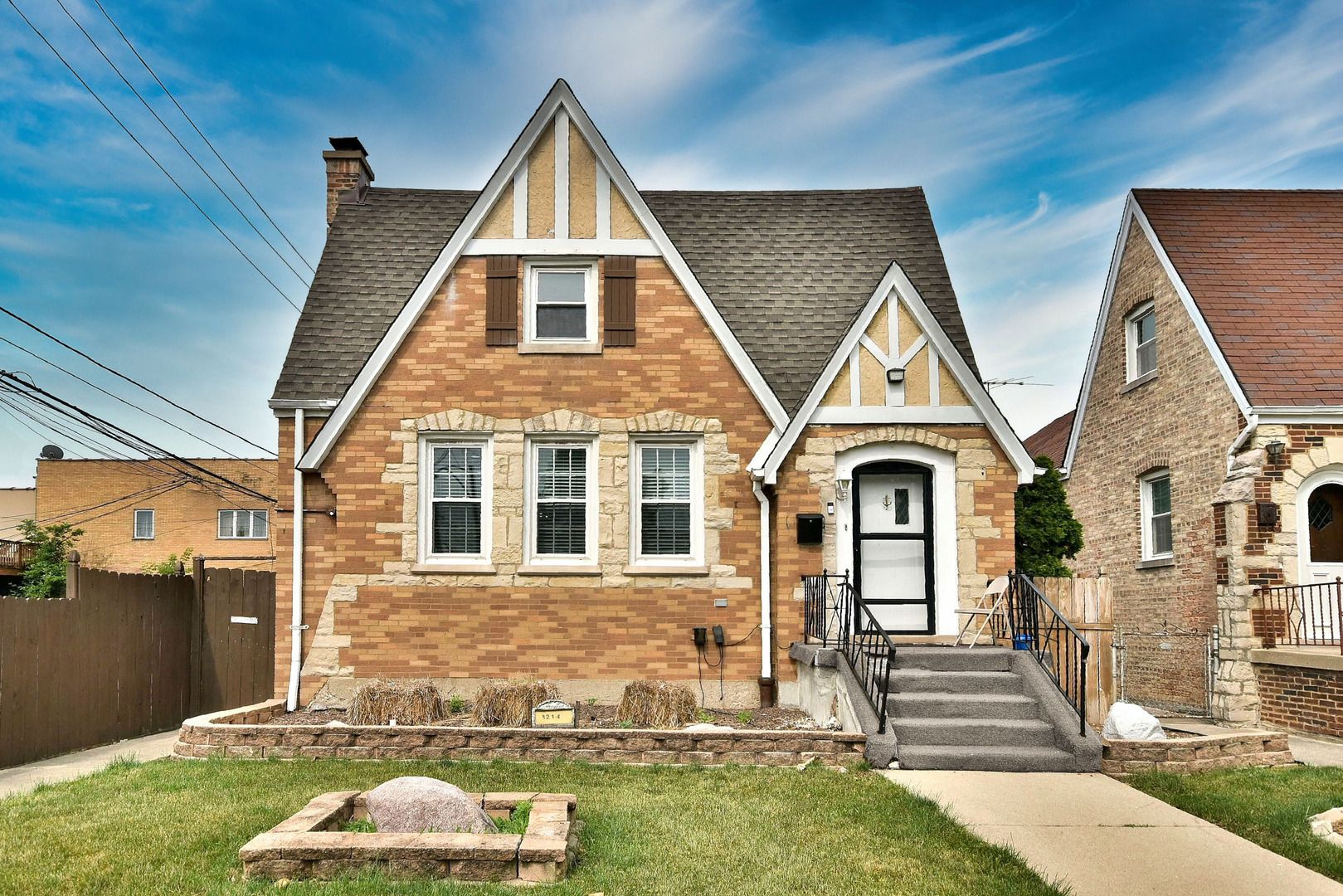 3214 N Rutherford Avenue