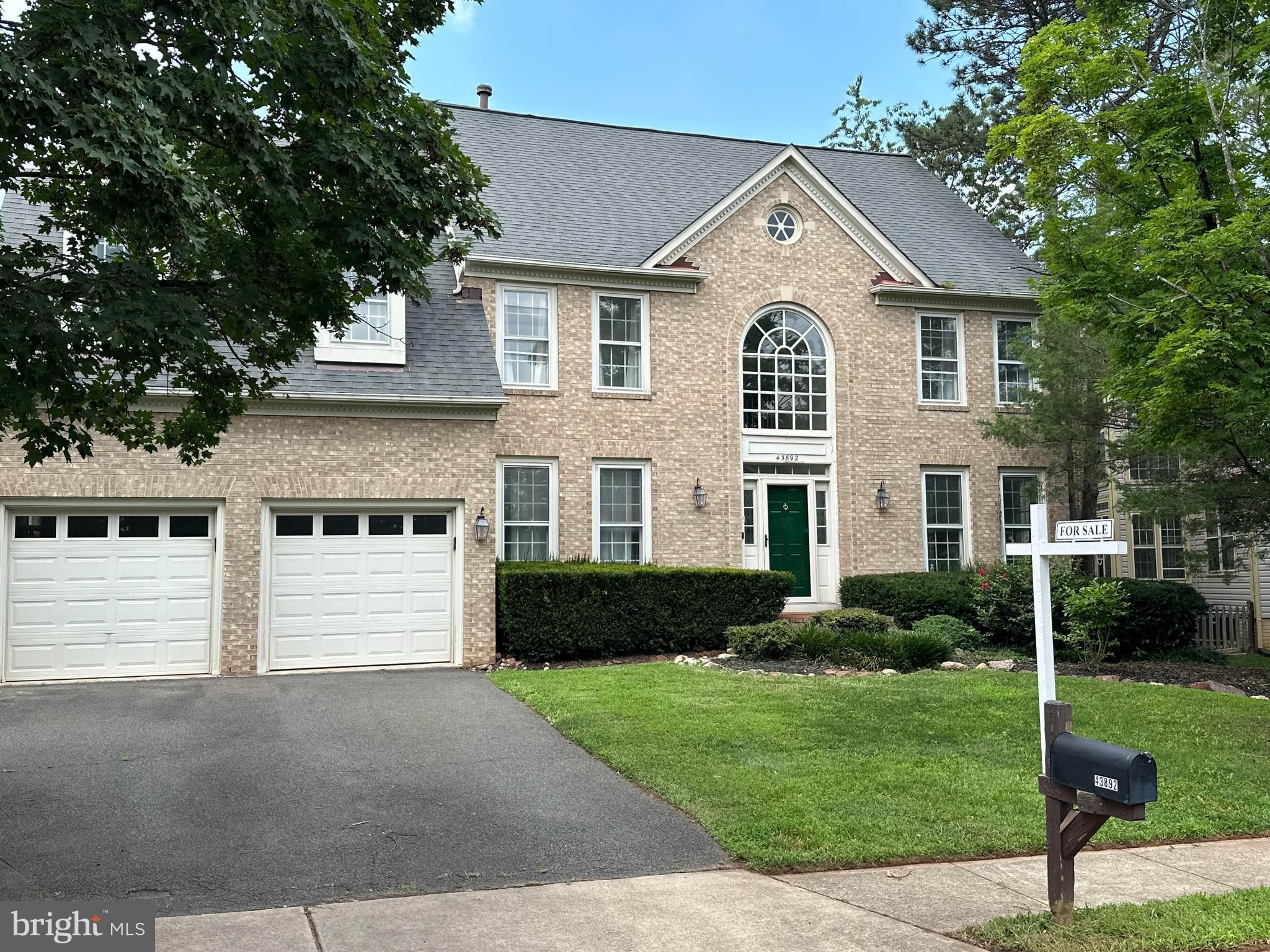 43892 Grottoes Drive