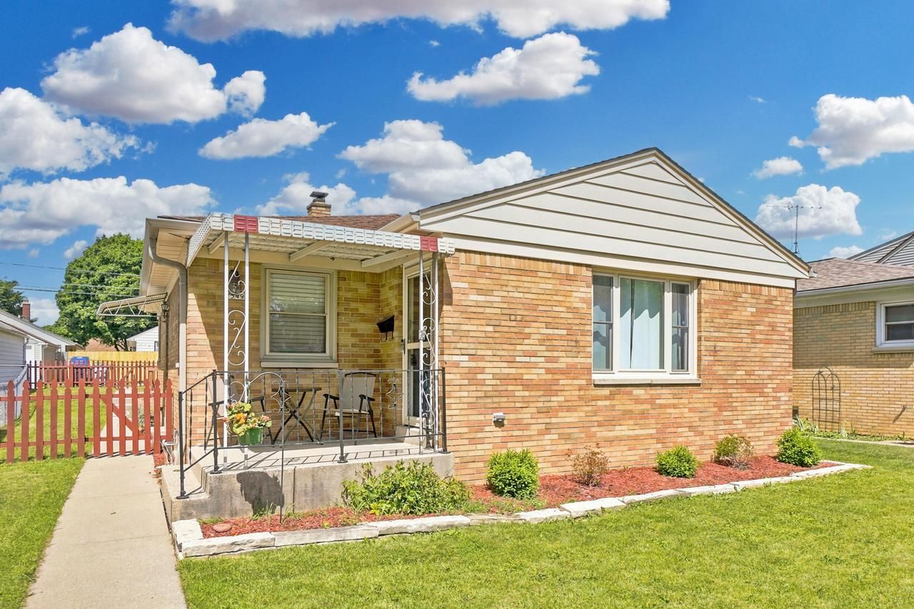 2549 S 63rd Street