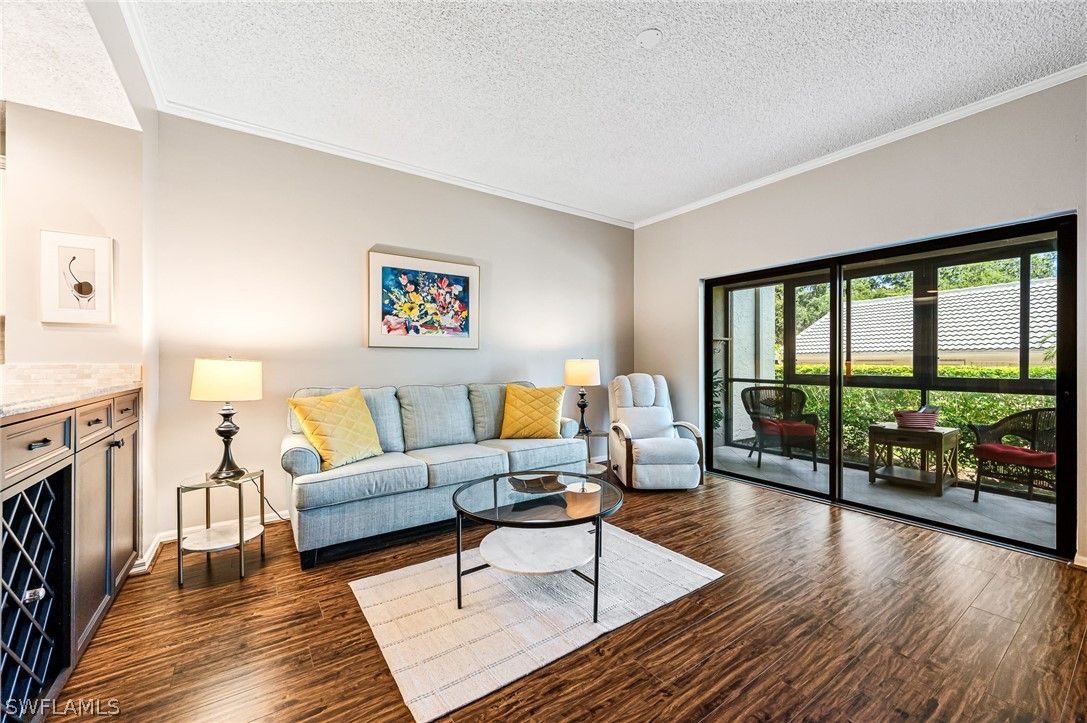 900 Arbor Lake Drive 9-101