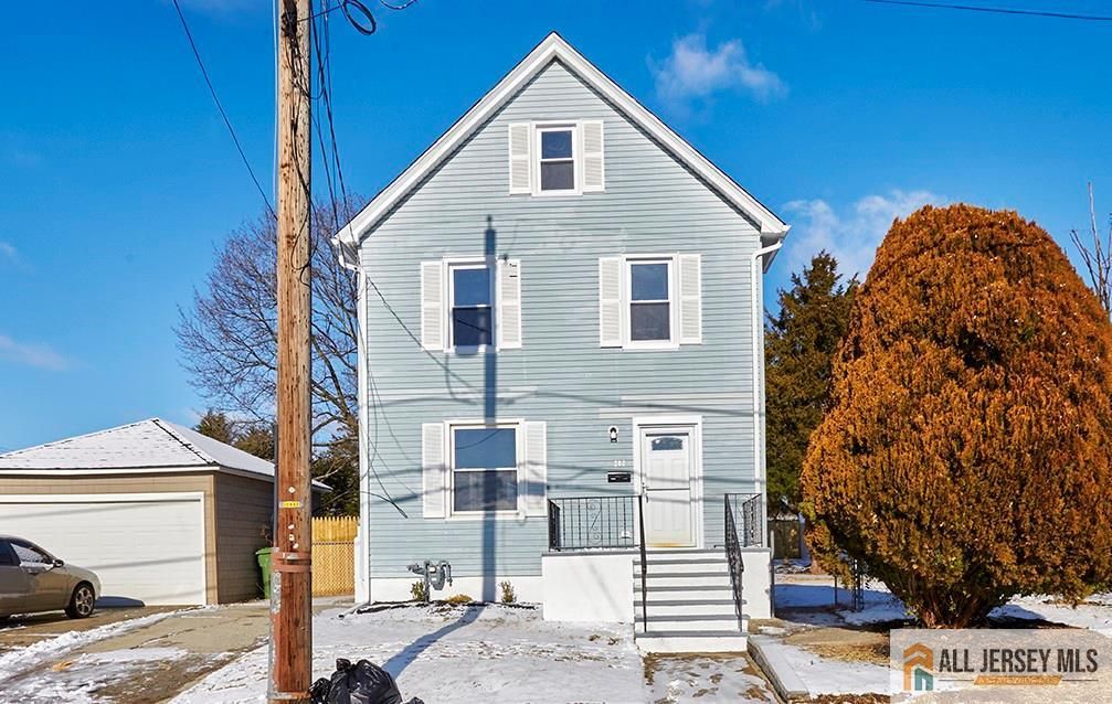 202 Manor Street