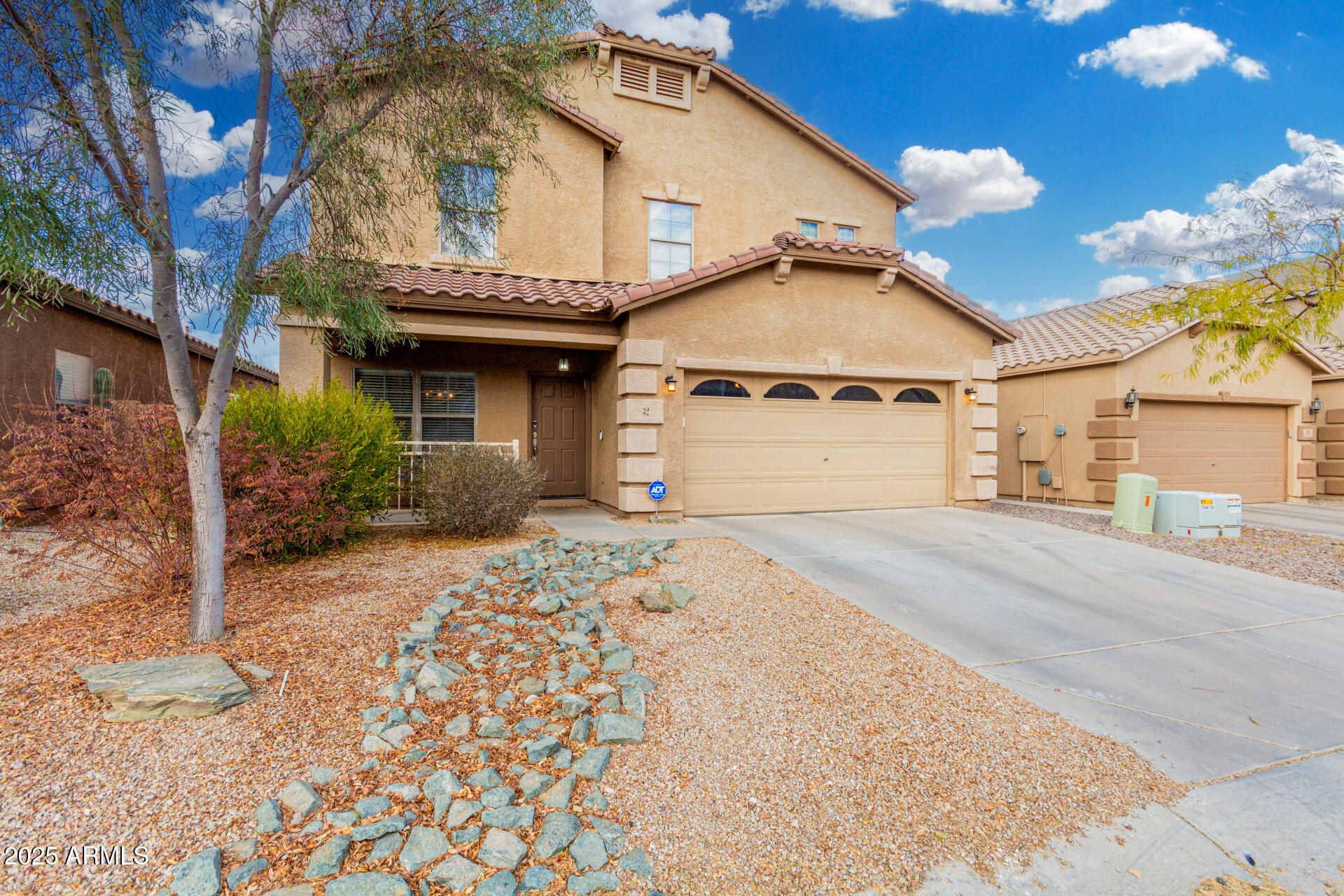 32 W Desert Vista Trail