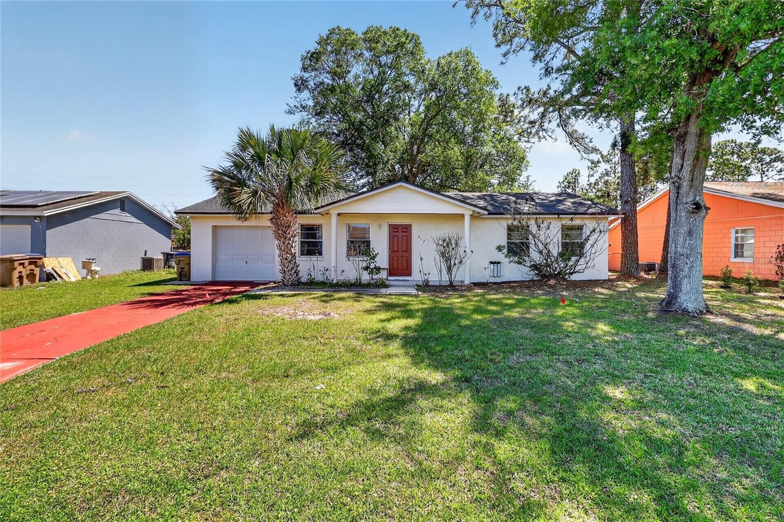 312 La Paz Drive