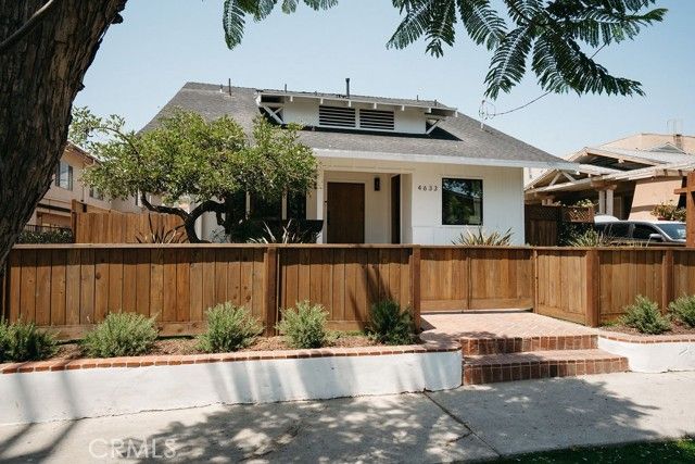 4633 Russell