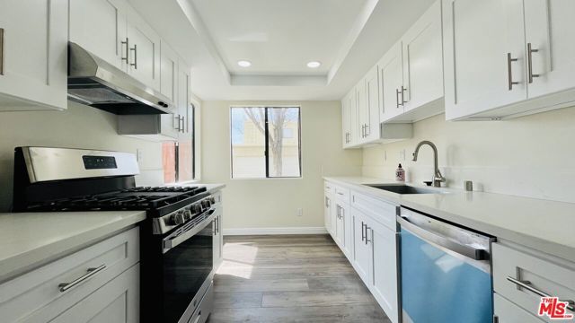 44200 Kingtree Avenue 13