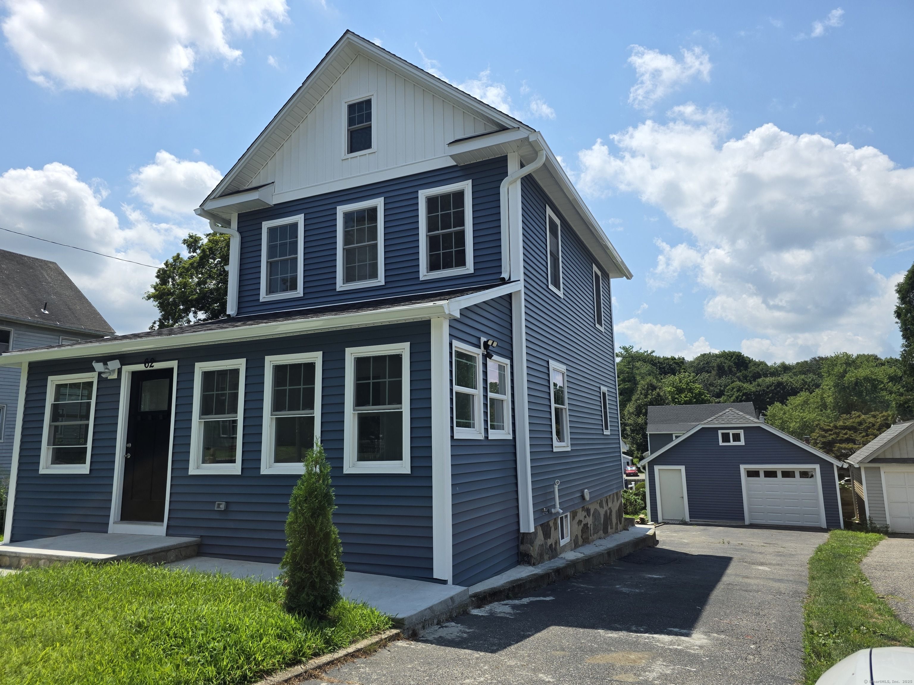 62 Davis Street