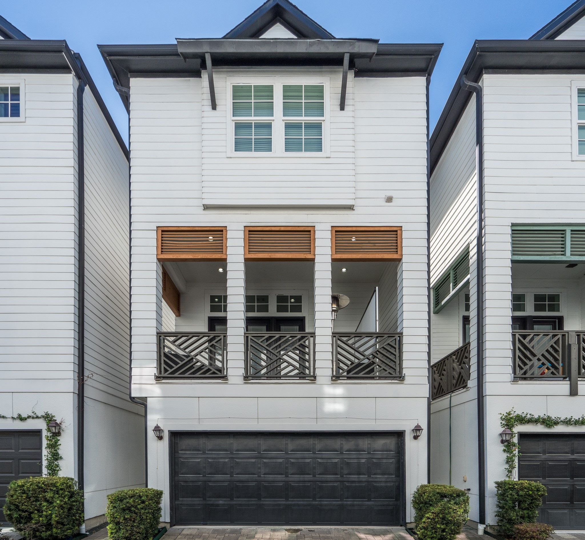 2312 Hutchins Street