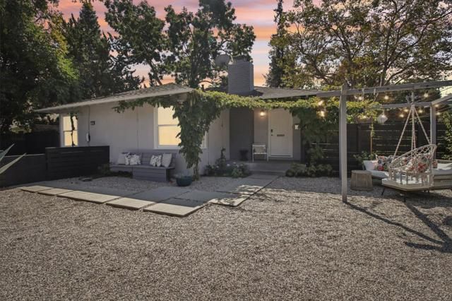 200 Robin Way