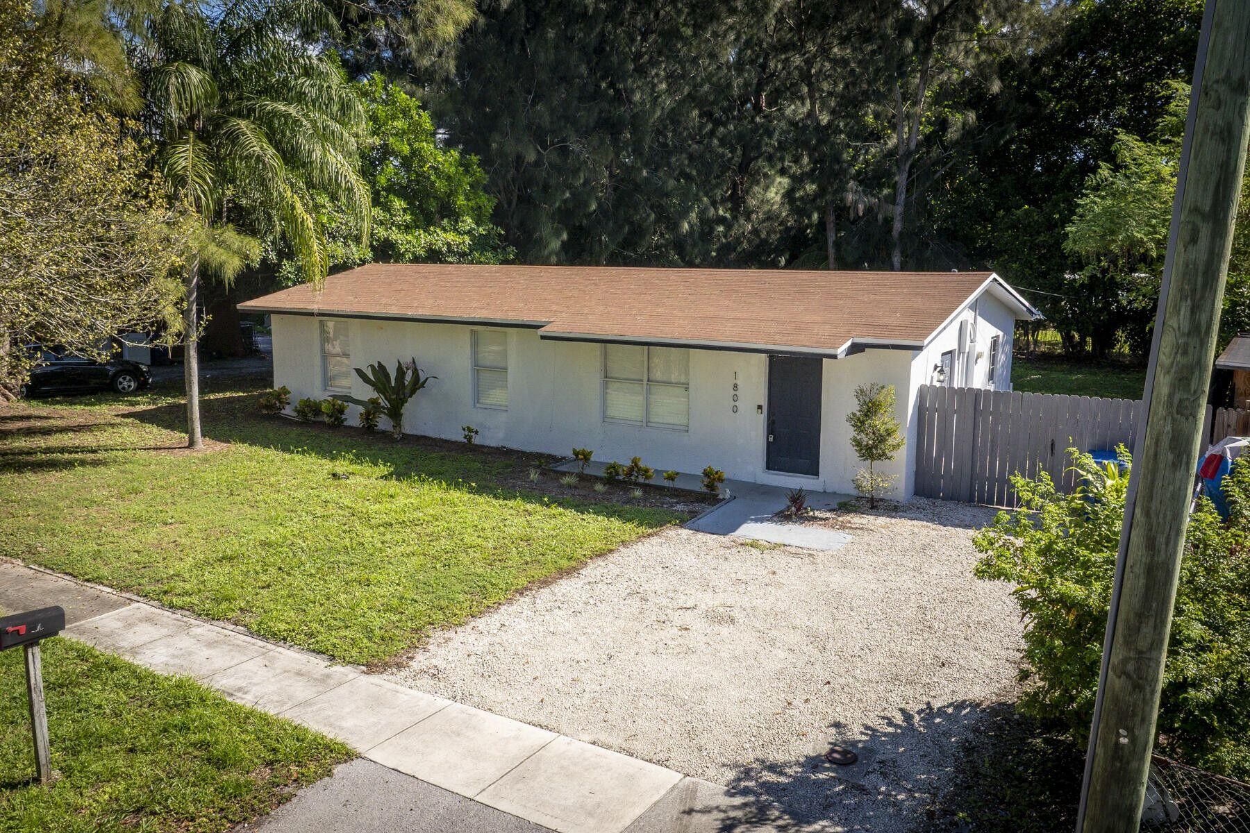 1800 Nw 14th Avenue