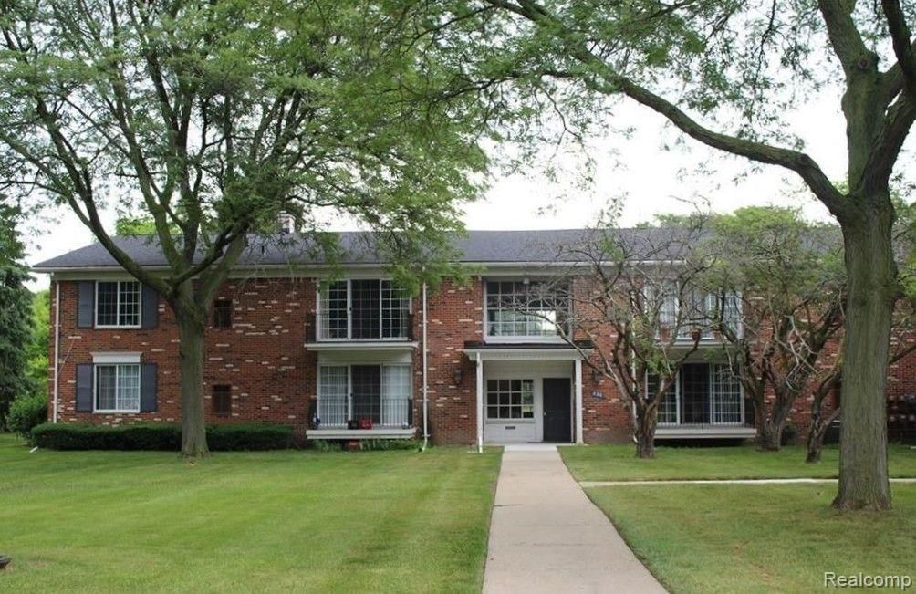 408  Fox Hills #a5 Drive S