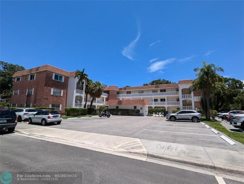 601 Se 5th Ct 104