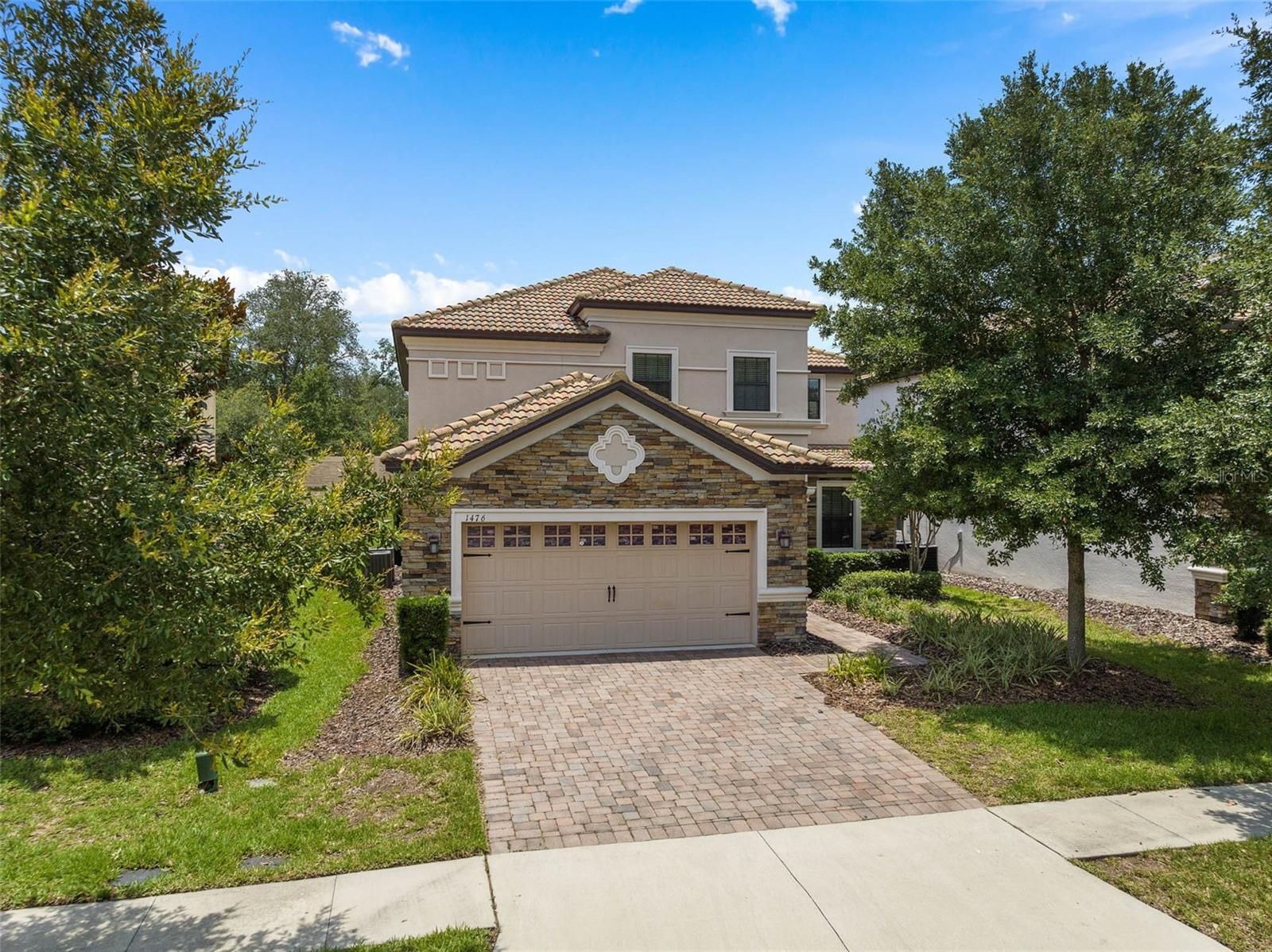 1476 Moon Valley Drive