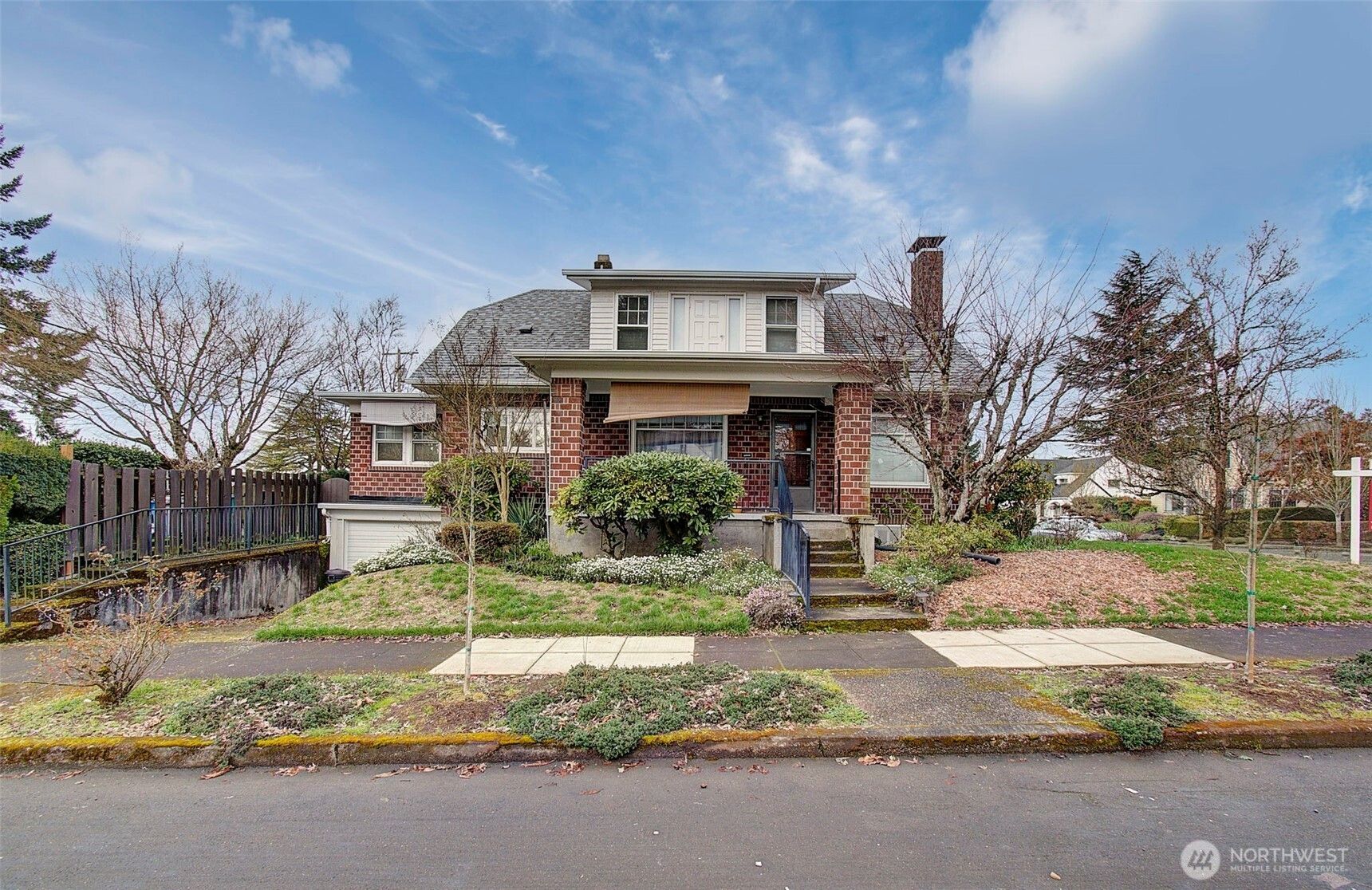 2814 Washington Street