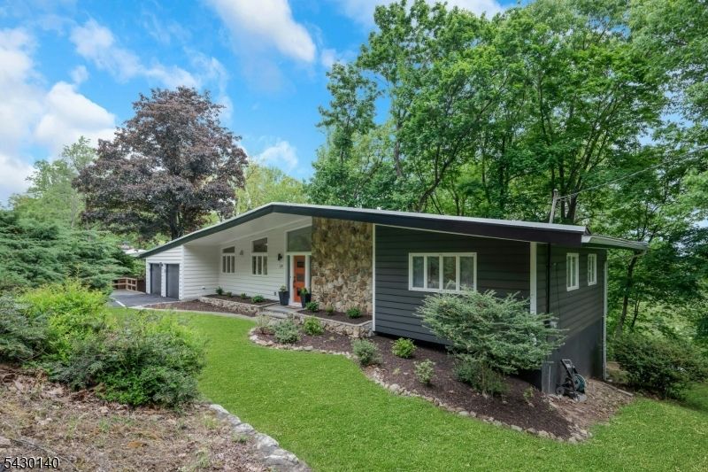 29 Skyline Dr