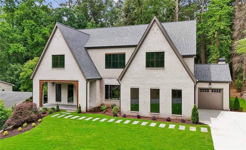 680 Edgewater Trail