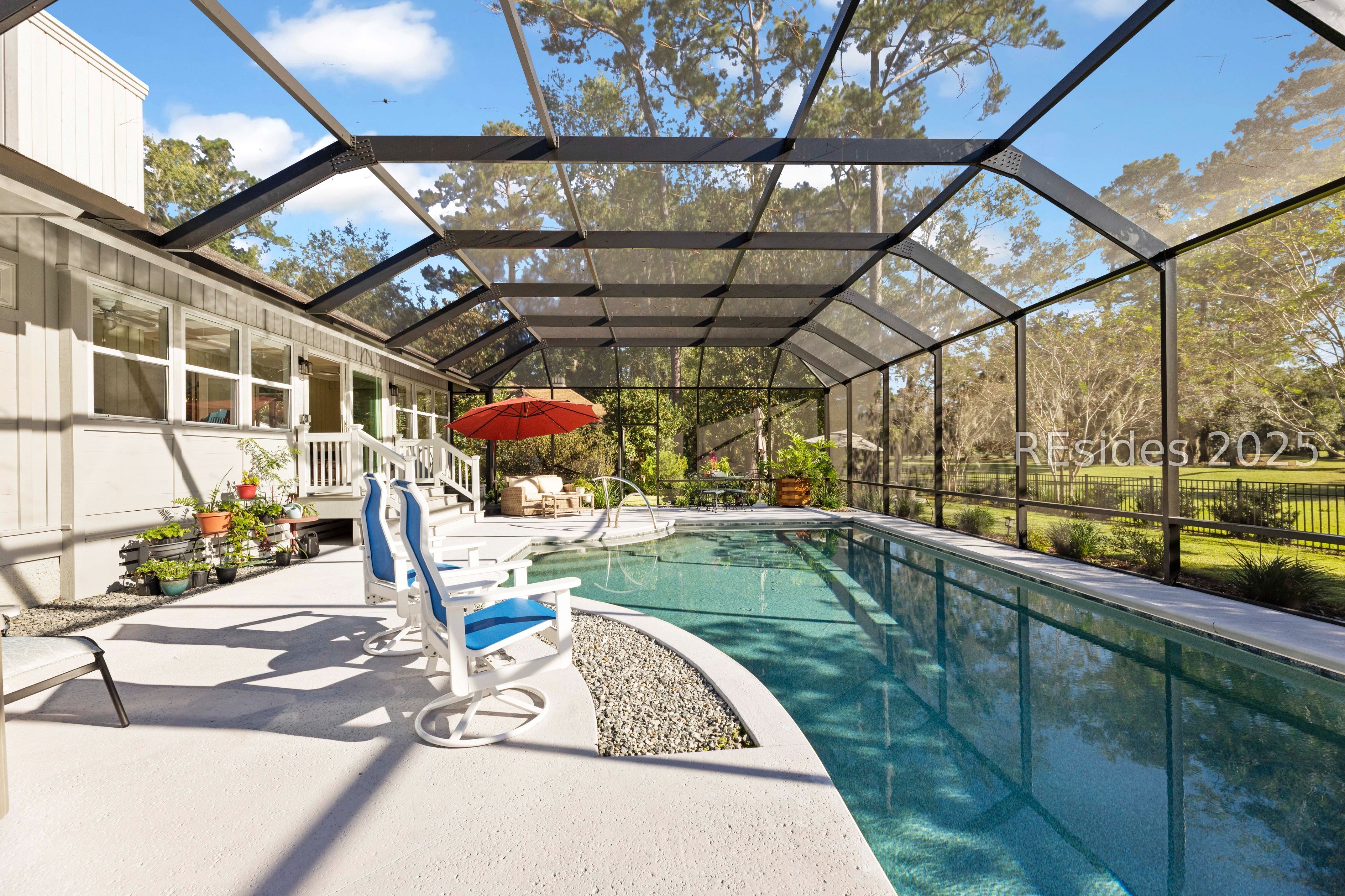 27 White Oaks Circle