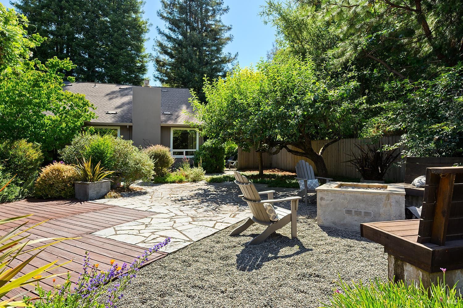 1225 Garden Lane