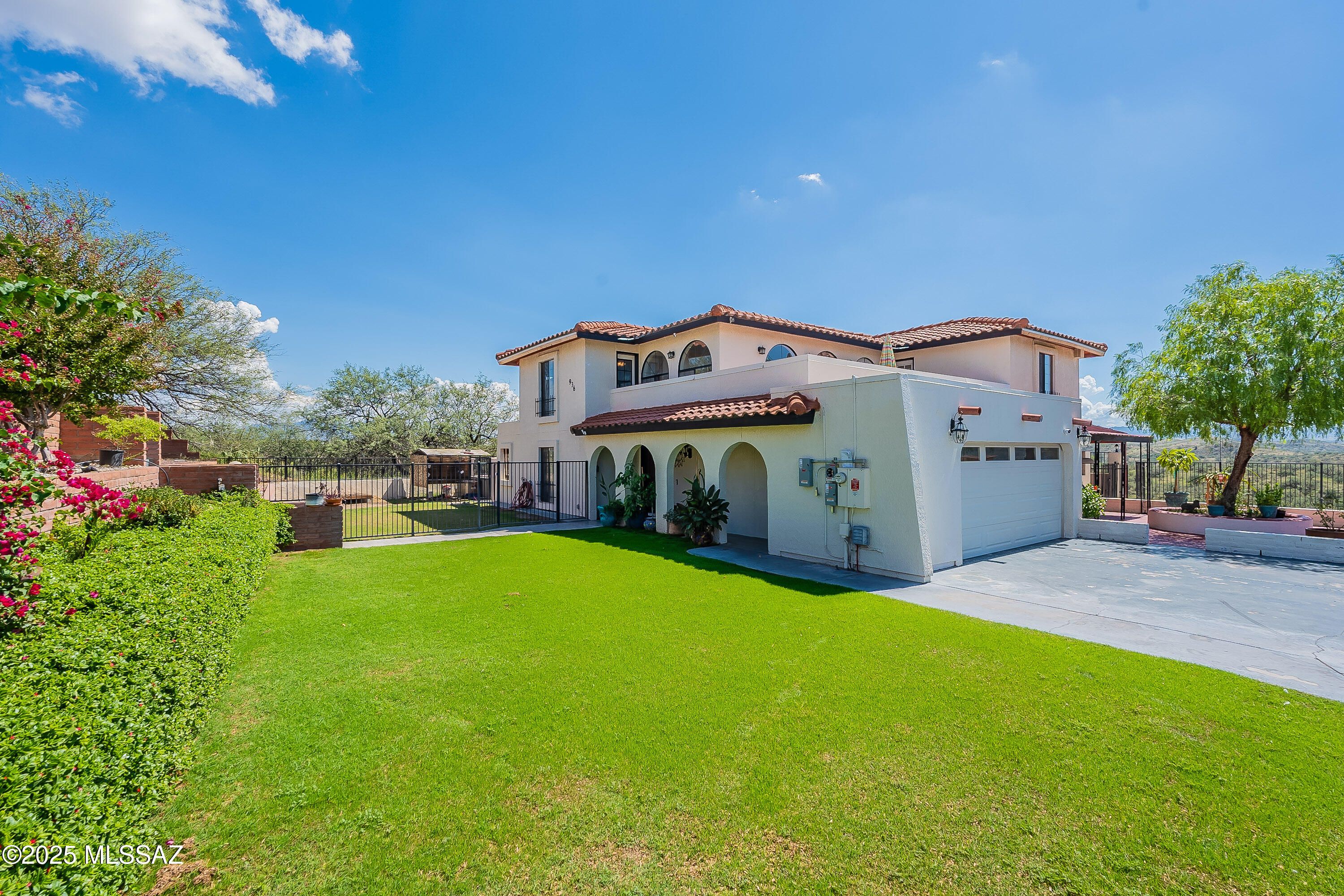 936 E Rancho Grande Circle