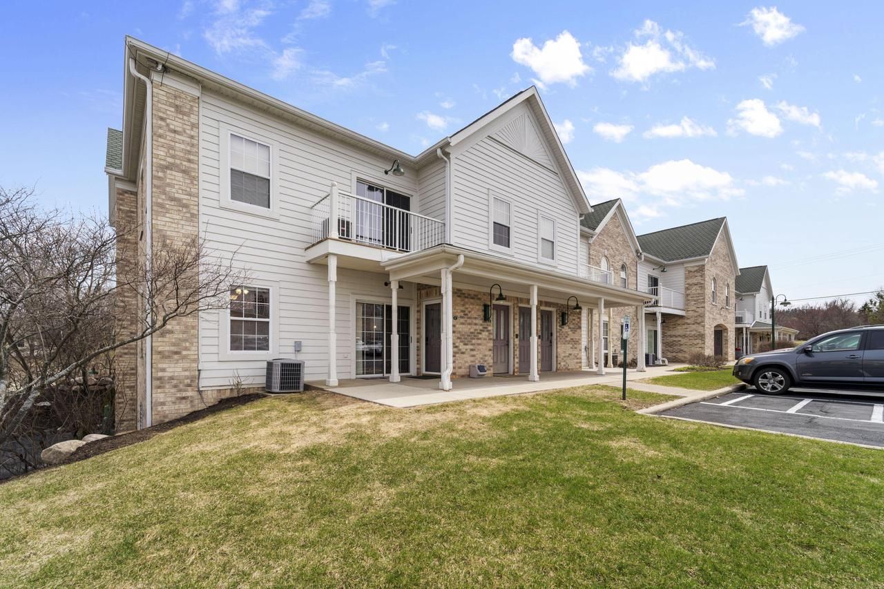 2718 Northview Road 1