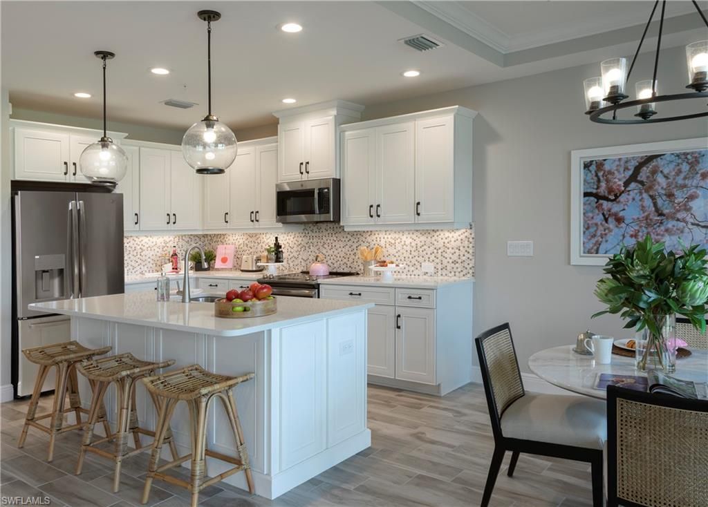 2608 Seychelles Dr 1102