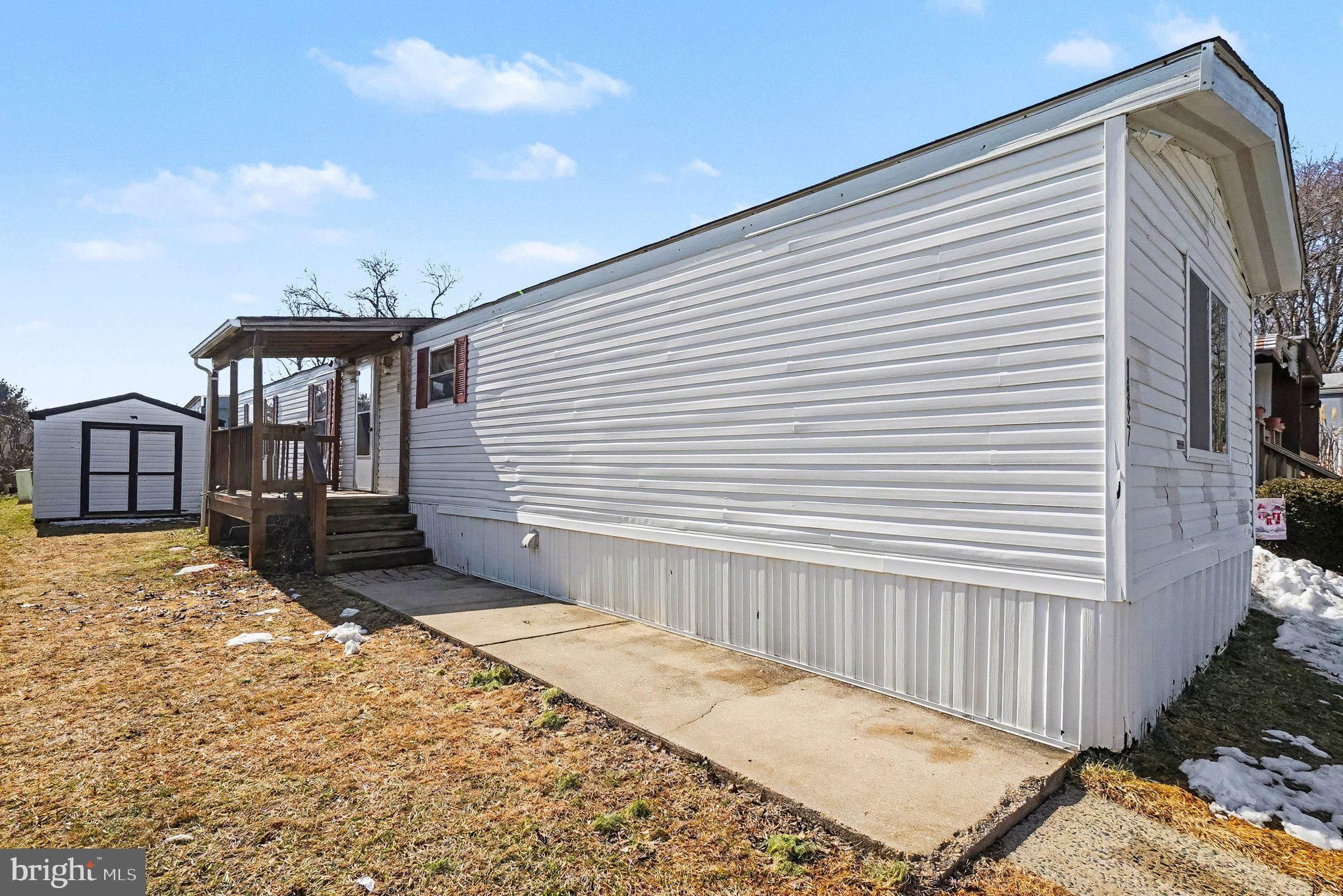 1537 Clearview Drive S