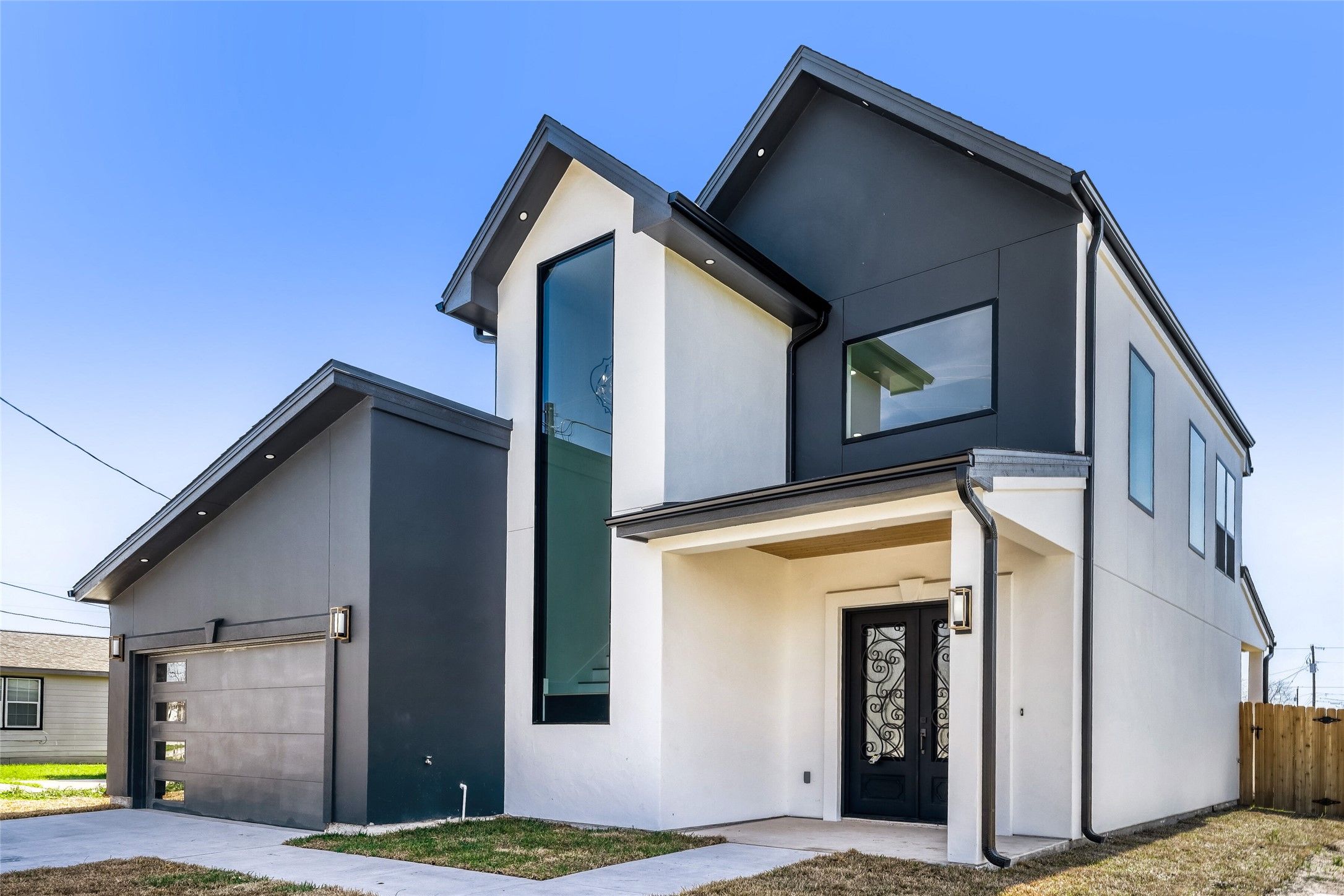 406 E Carrie Manor Street