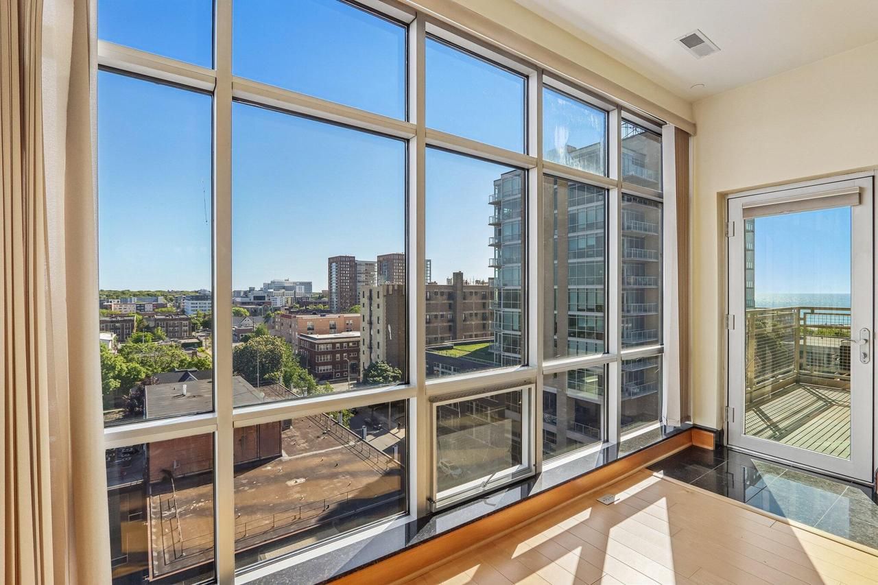 1550 E Royall Place Unit 911