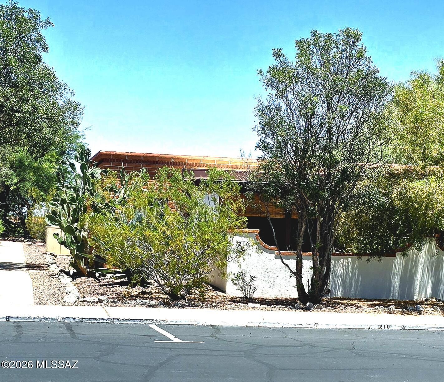 210 W Camino Alameda A