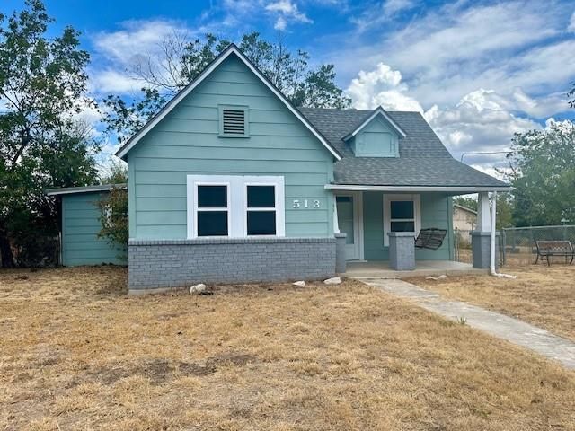 513 N Mesquite