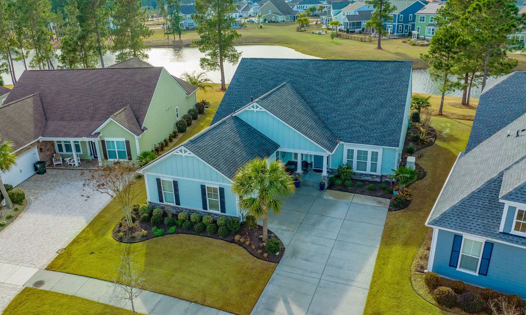 Four Seasons at The Lakes of Cane Bay