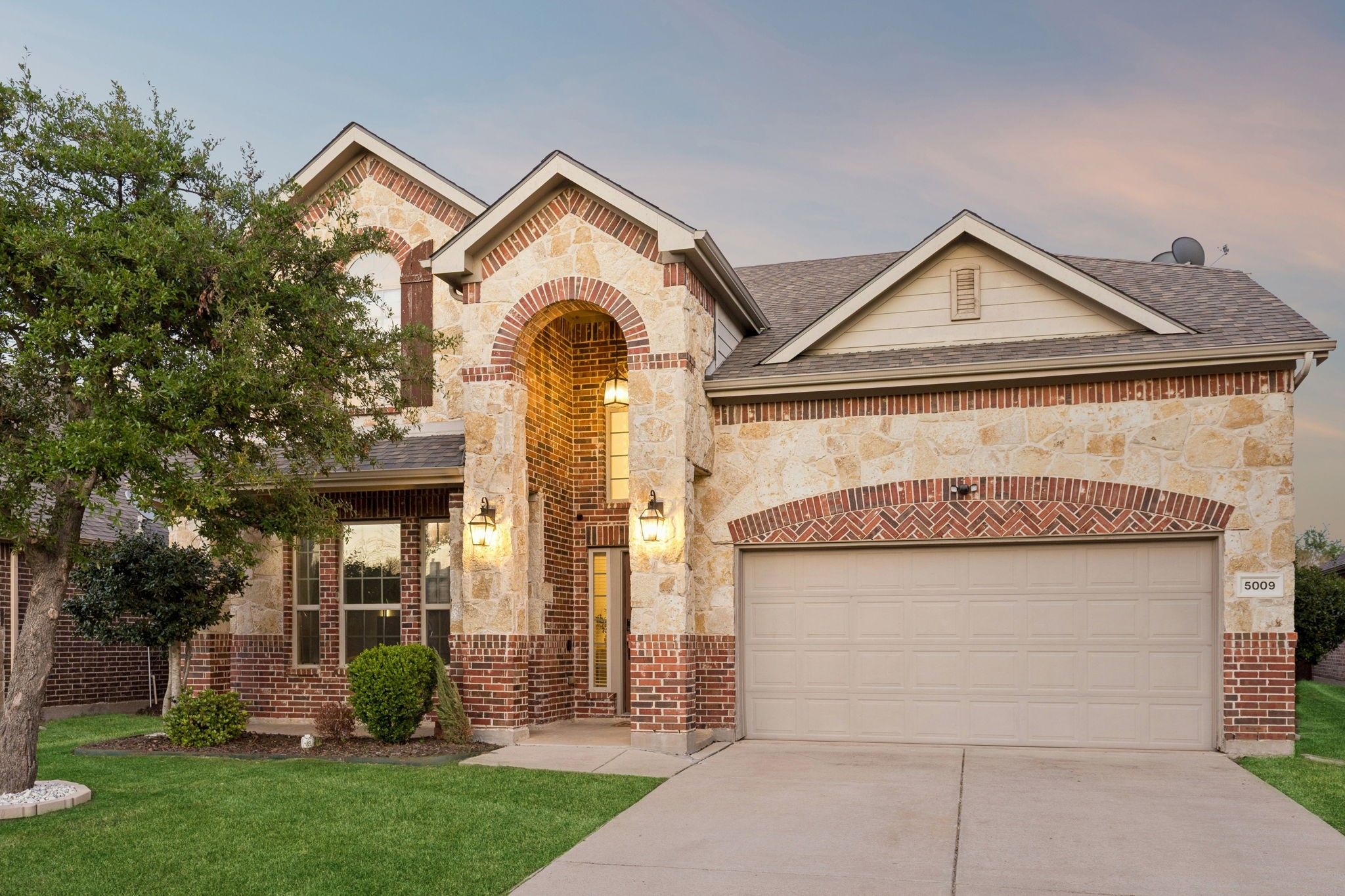 5009 Bluewater Drive