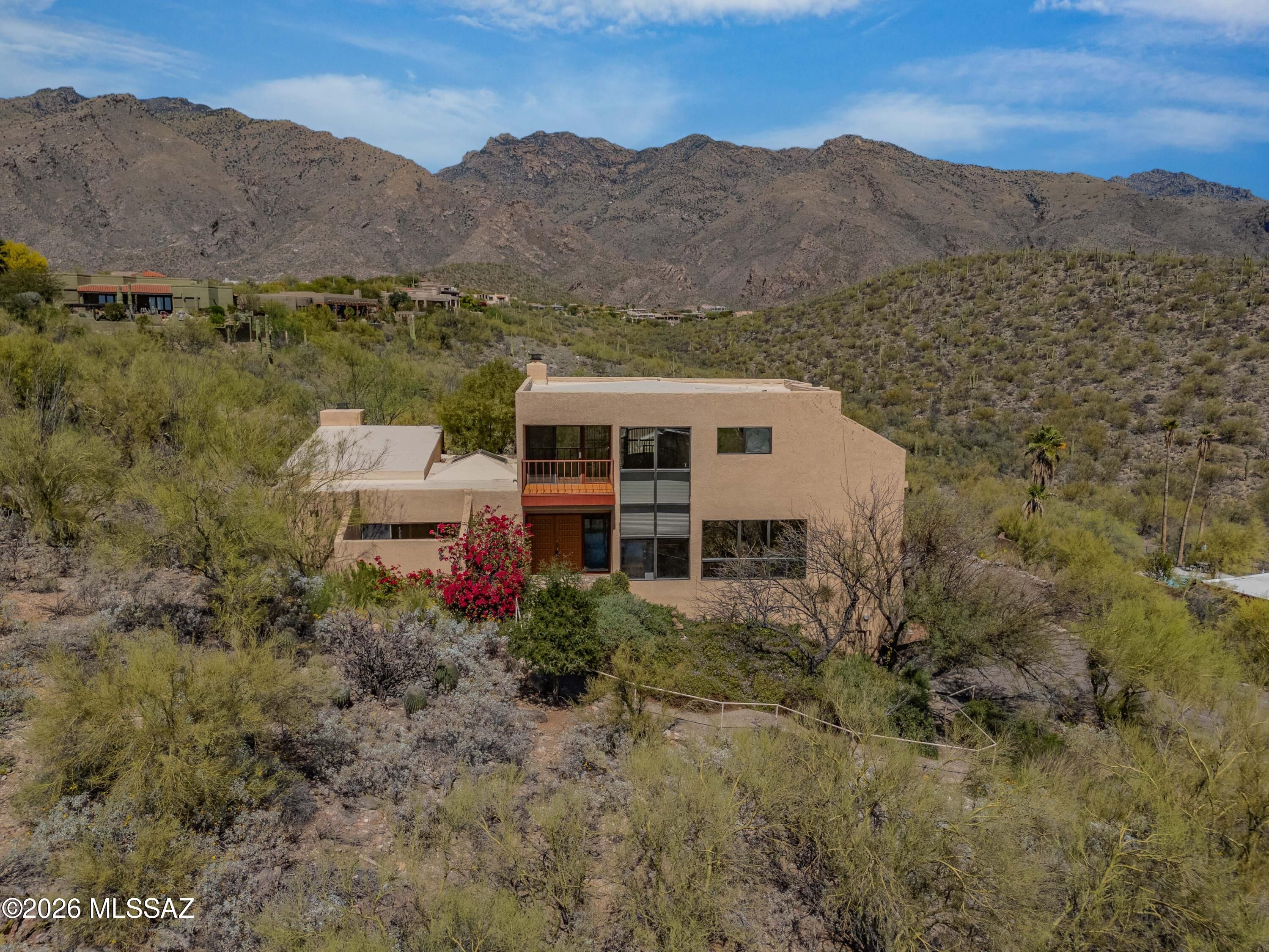 6015 E Paseo Ventoso