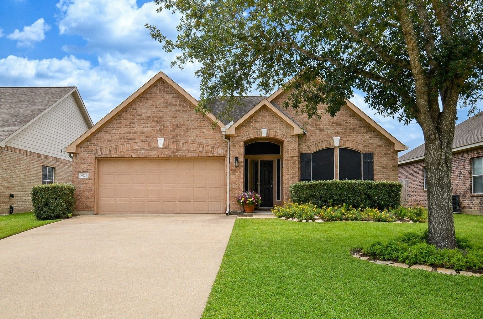 9222 Sorrell Hollow Lane