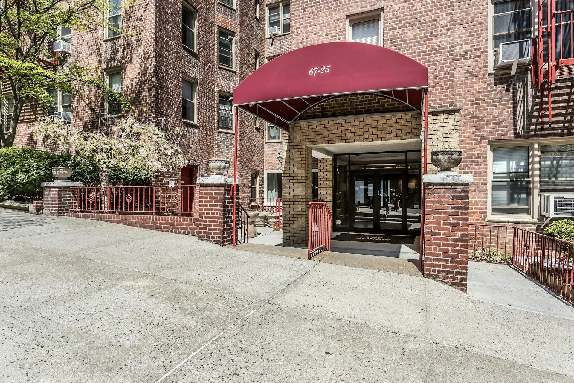67-25 Clyde Street 1G