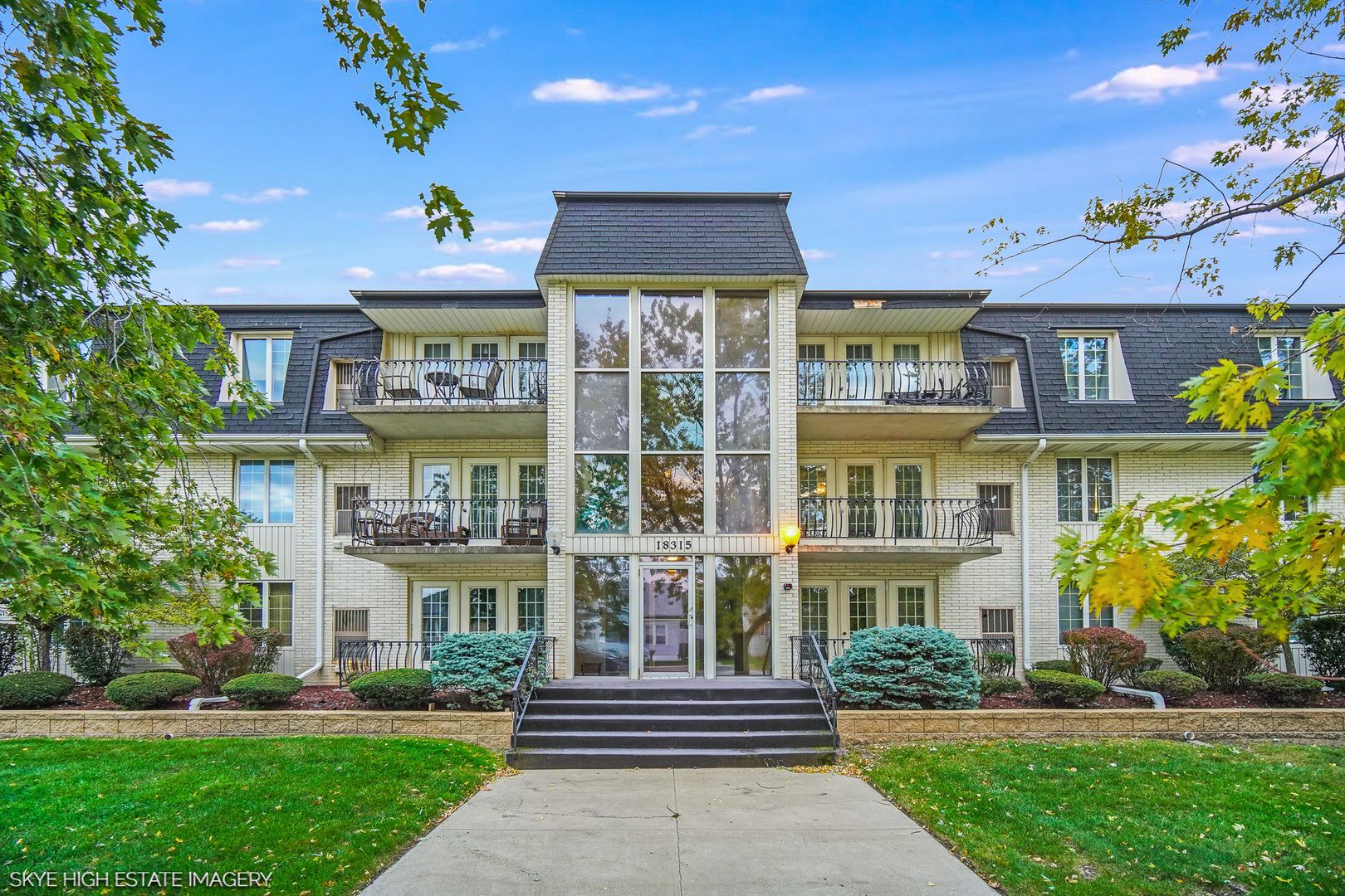 18315 Burnham Avenue 204
