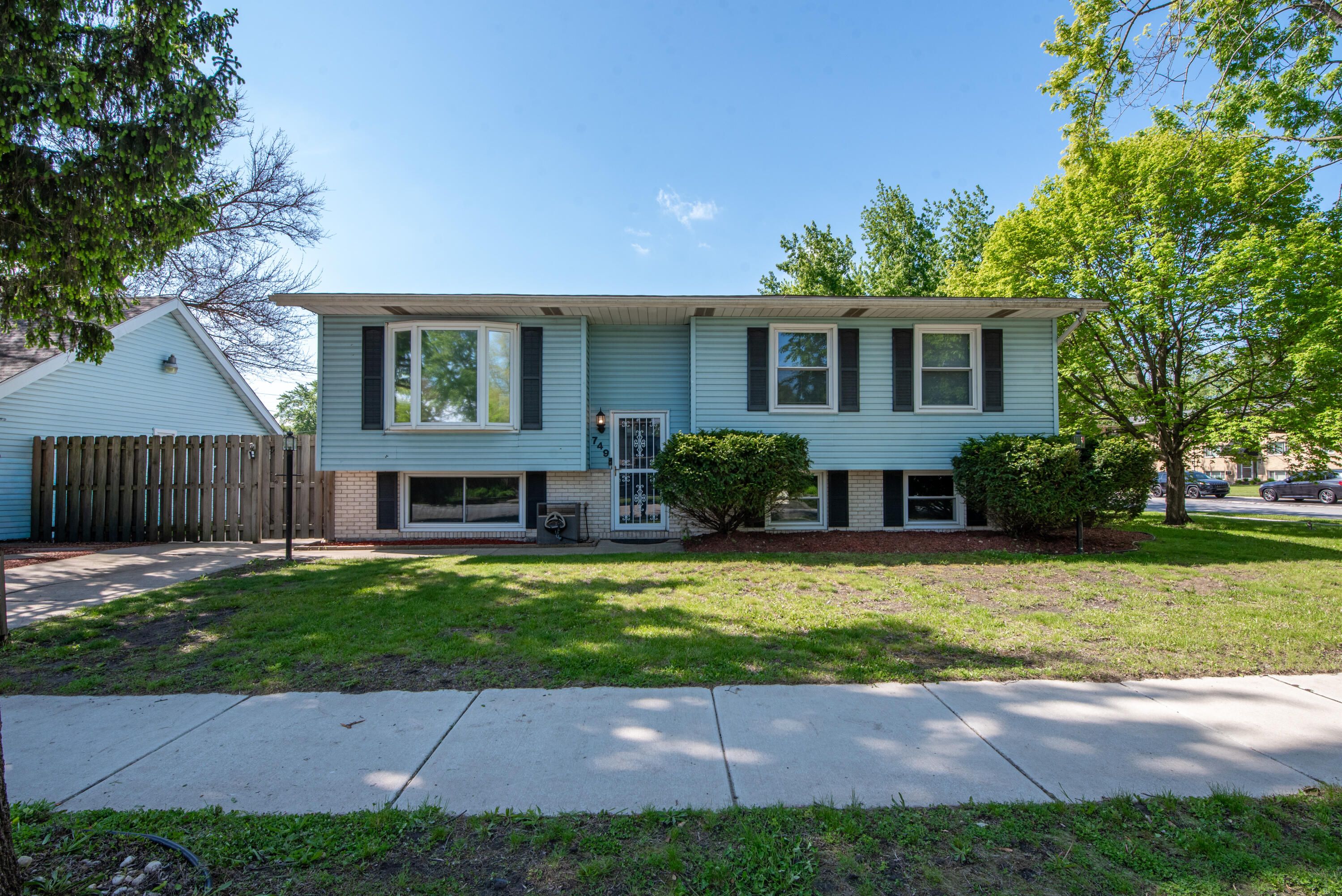 749 N Elmer Street