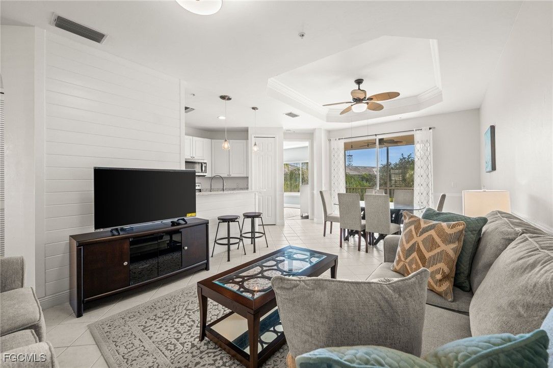 1340 Sweetwater Cove 202