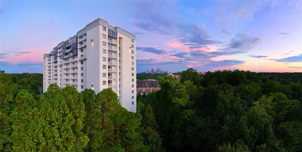 2460 Peachtree Road Nw 304