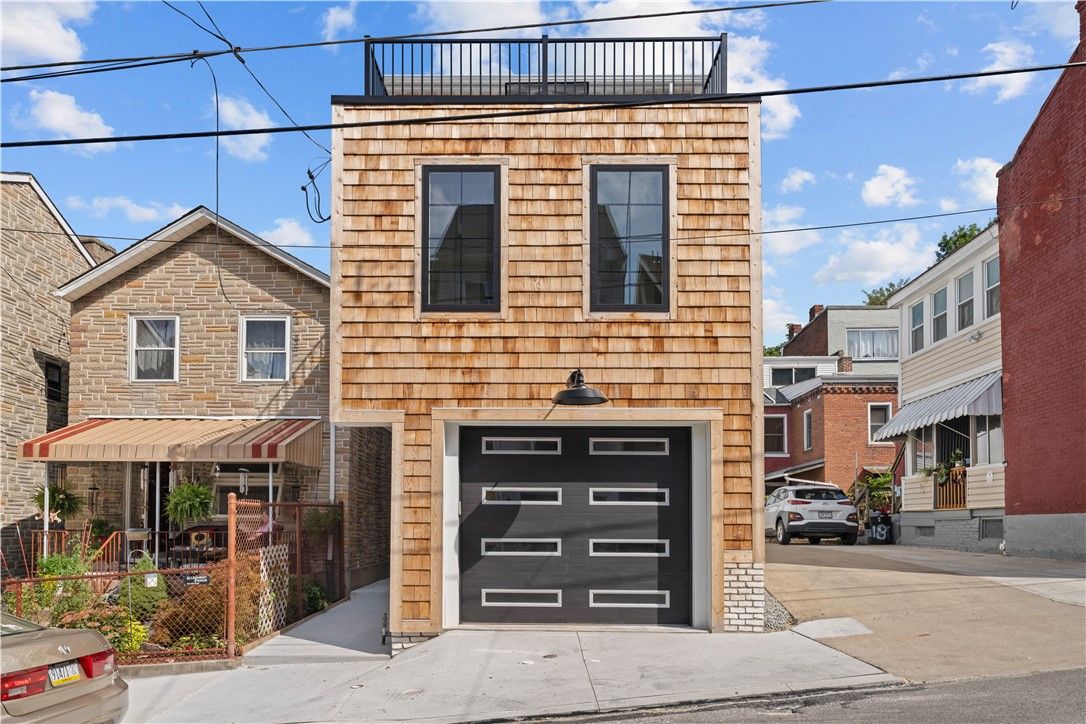 183 S 16th St