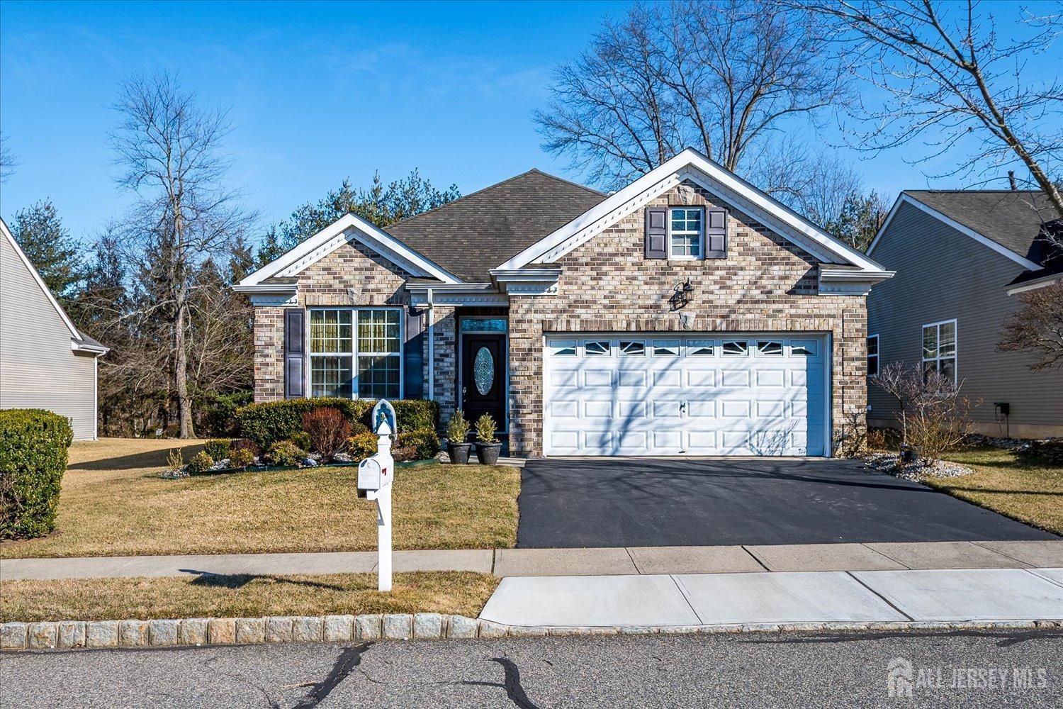 22 Silver Charm Road