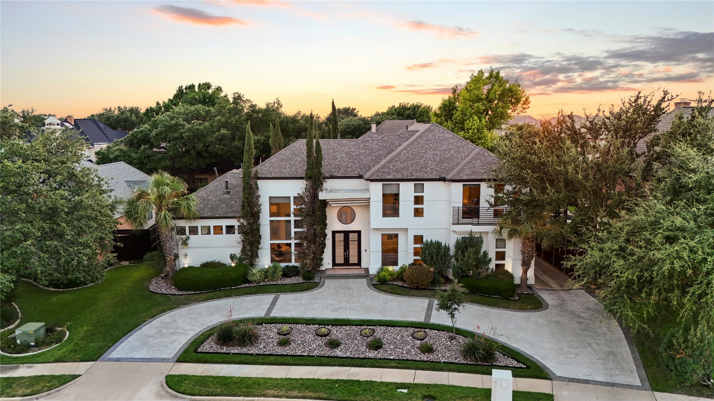 3221 Silver Creek Drive