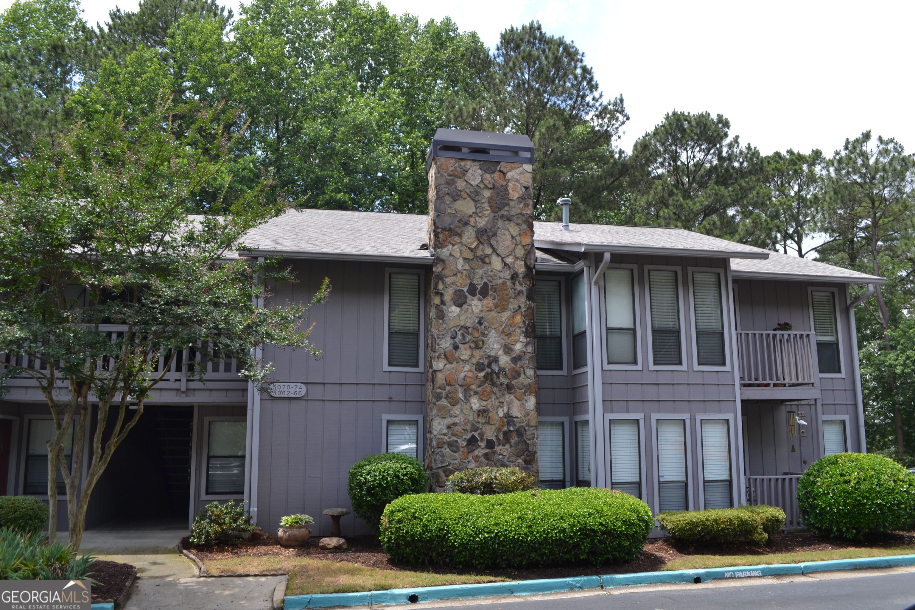 5066 Woodridge Way