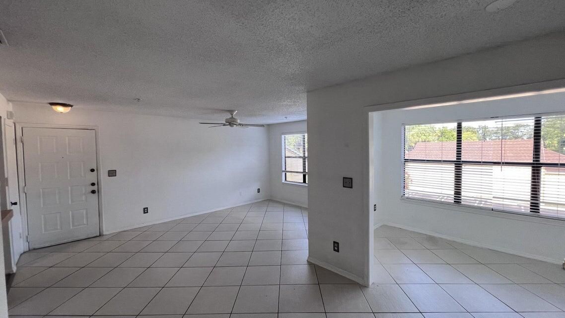 2303 N Congress Avenue 21