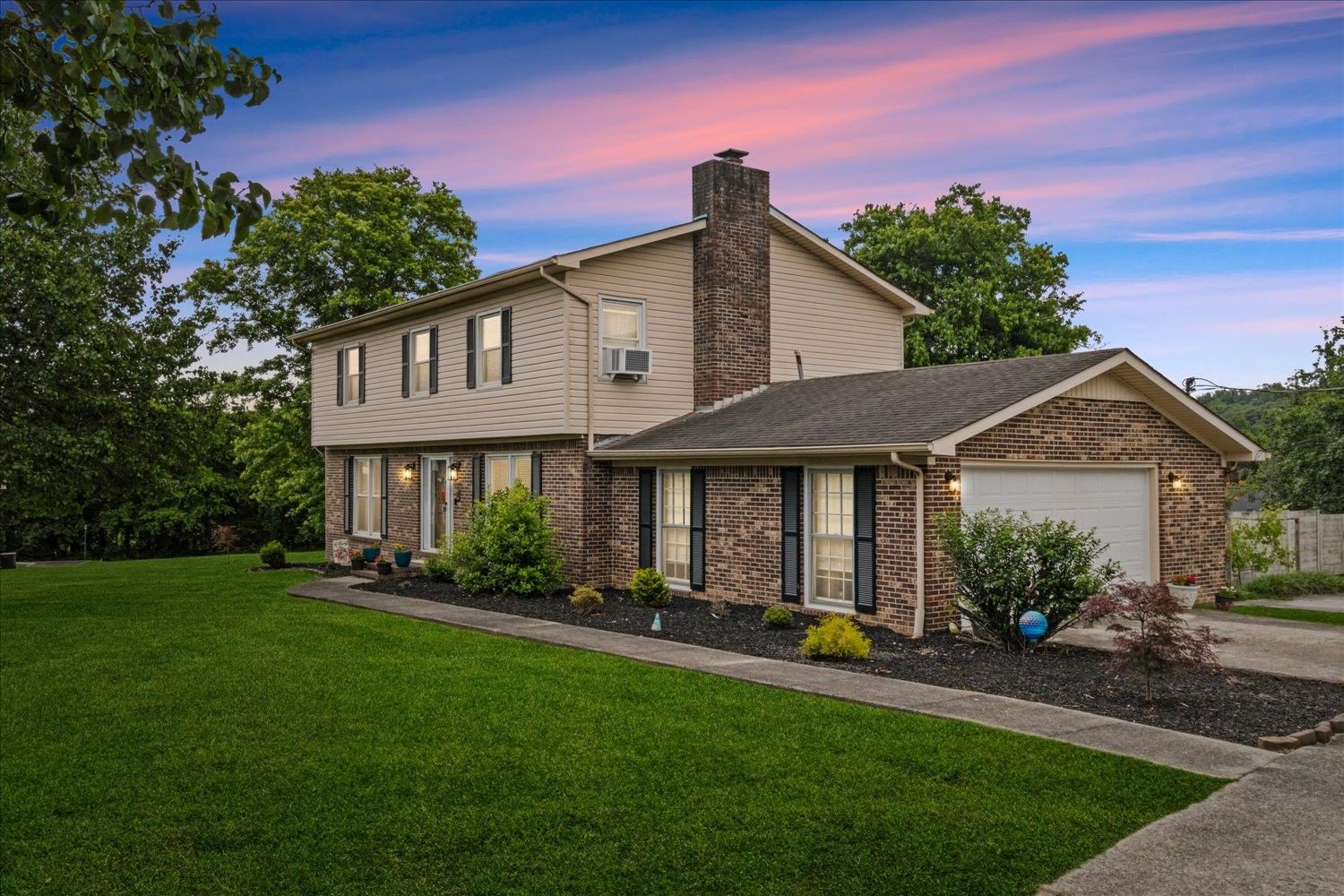 205 Chadwick Dr