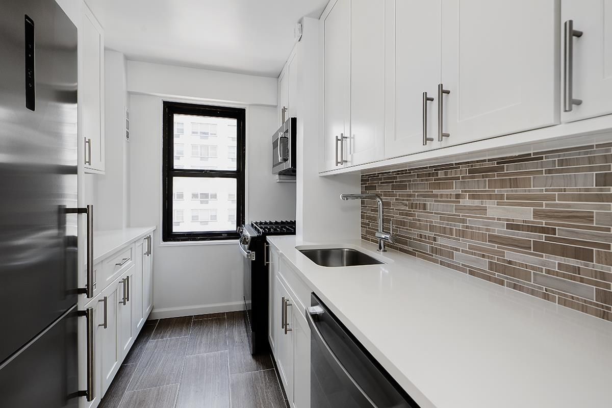 240 E 76th Street 6-J