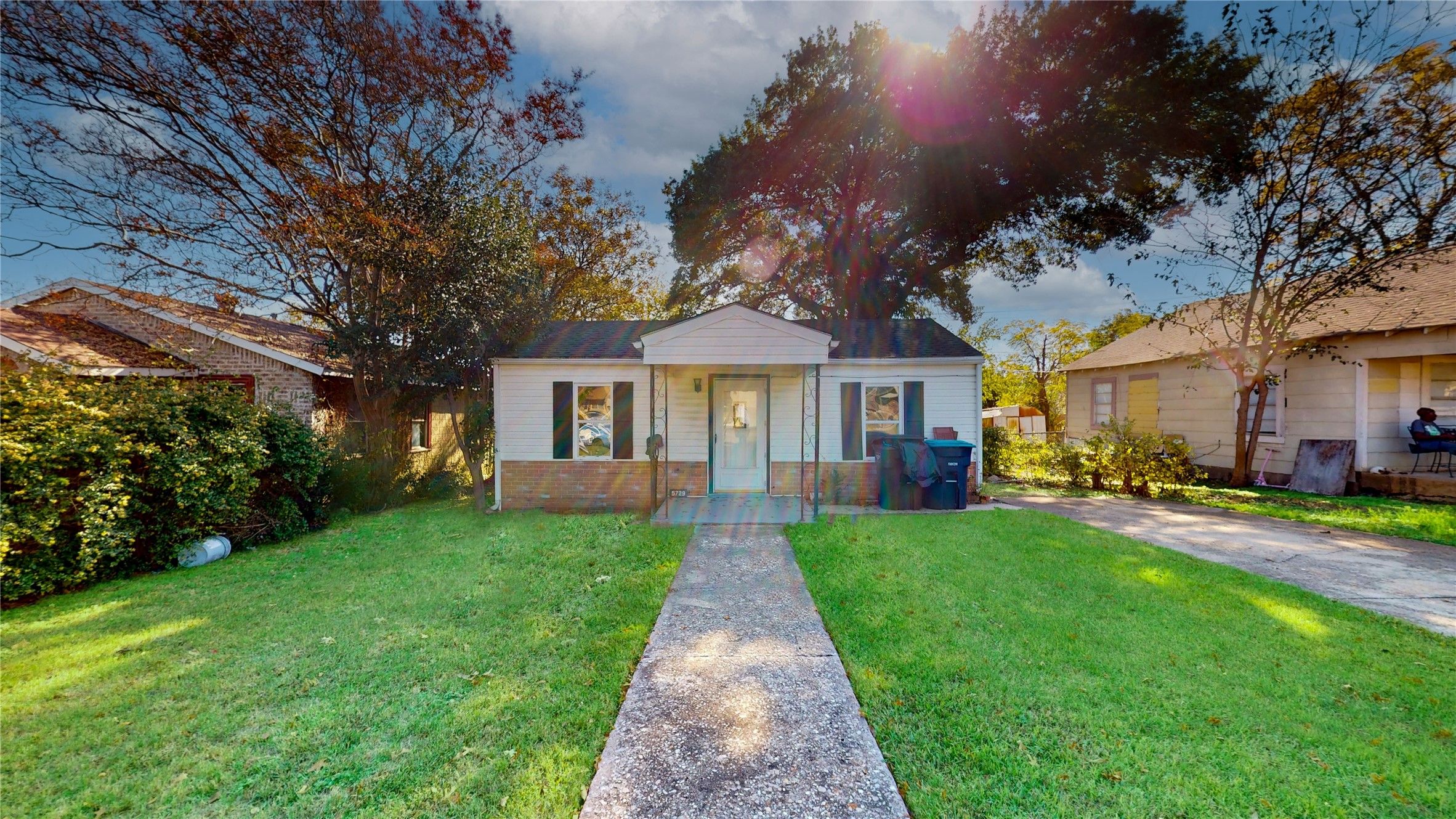 5729 Donnelly Avenue