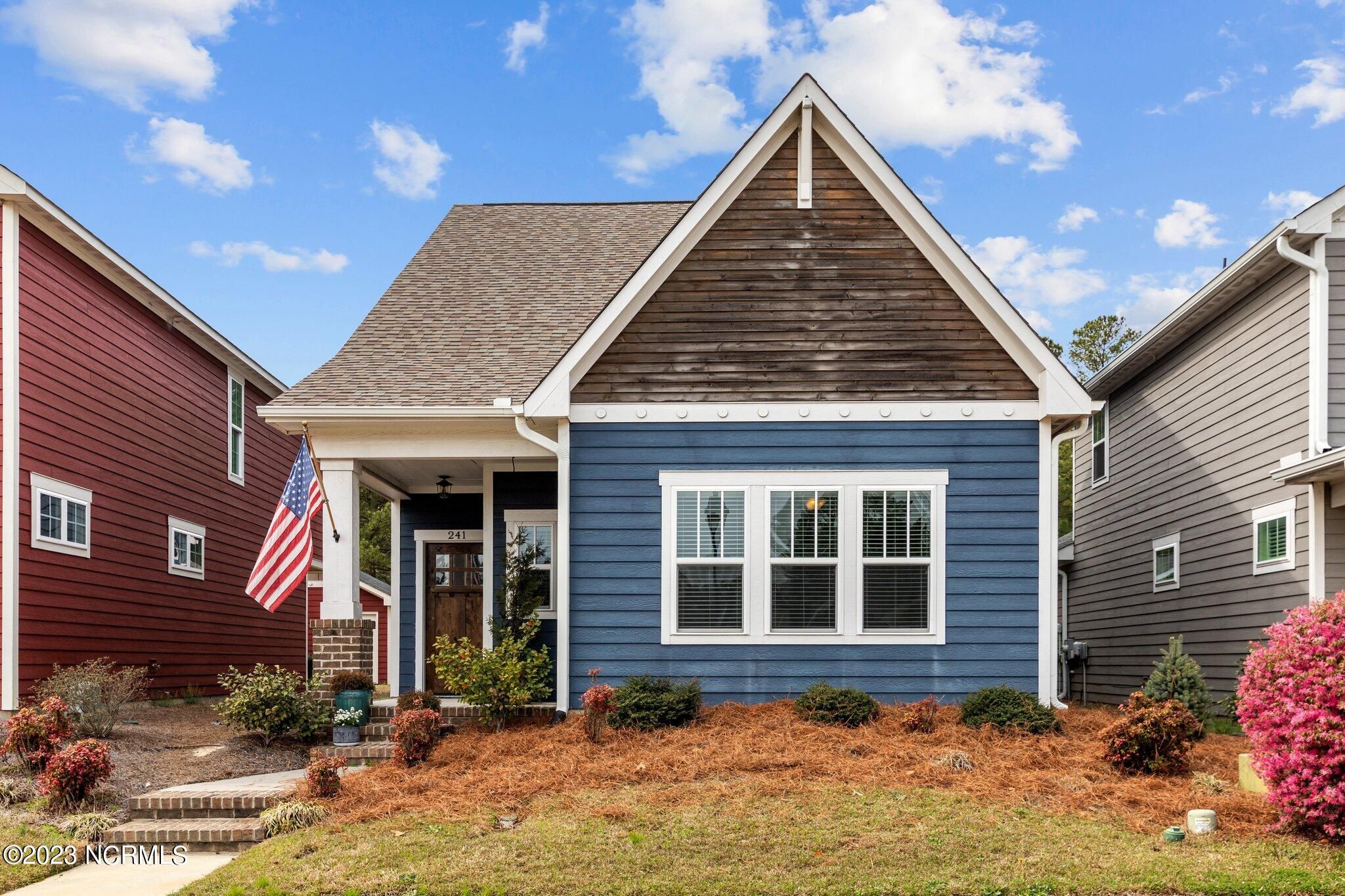 241 Legacy Lakes Way