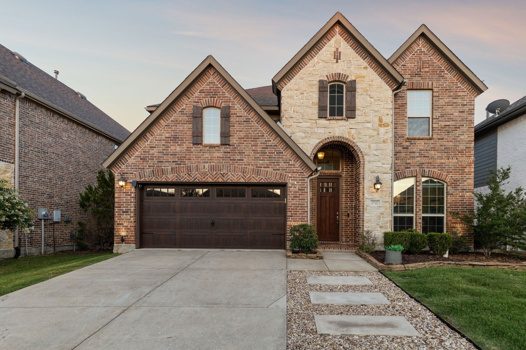 3742 Wagon Wheel Way