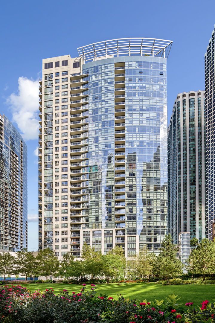 201 N Westshore Drive 2608