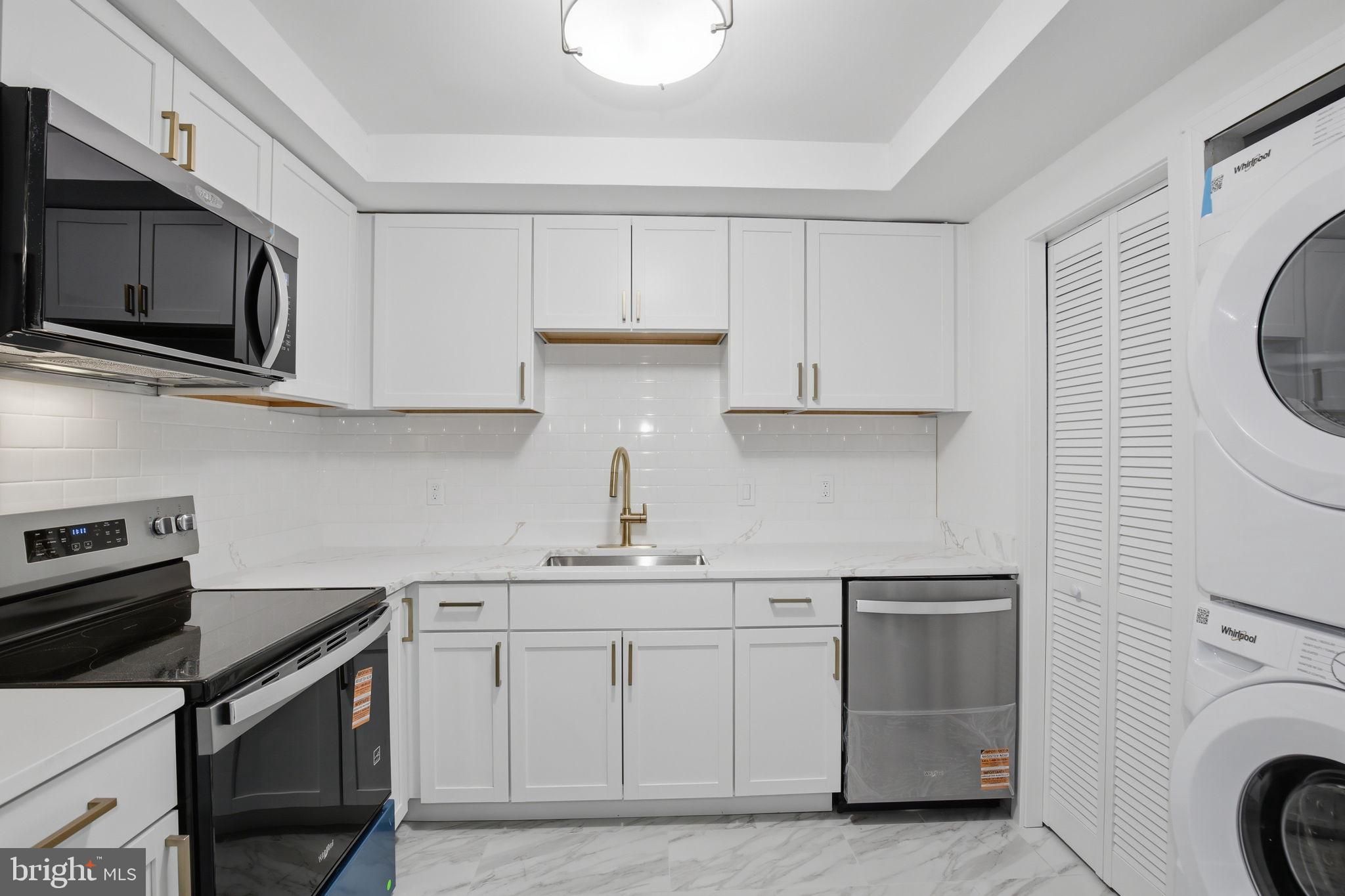 10028 Stedwick Road 102